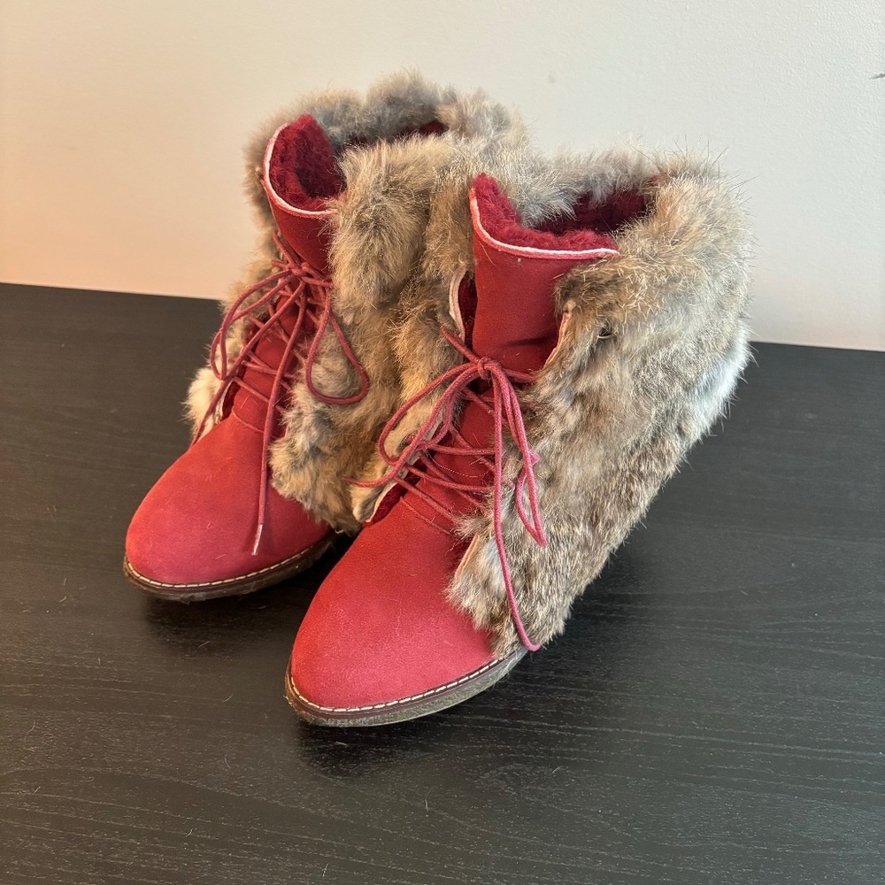 Red Fur Trimmed Bootie